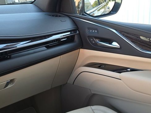 Used 2023 Cadillac Escalade ESV Premium Luxury w/ LPO, Radiant Package image 21