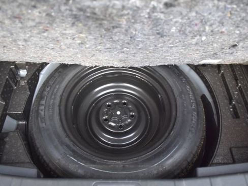 Used 2019 Nissan Rogue Sport S image 36