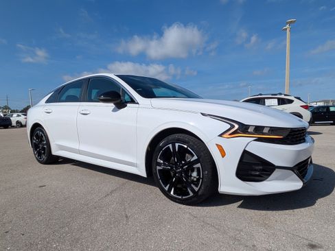 Used 2024 Kia K5 GT-Line w/ GT-Line Premium Package image 2