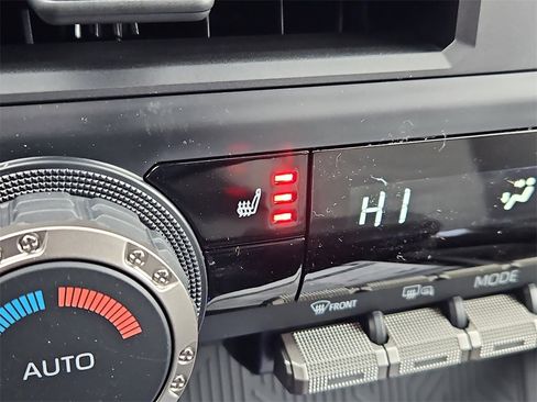 New 2025 Toyota Tacoma 4x4 Double Cab Hybrid image 13