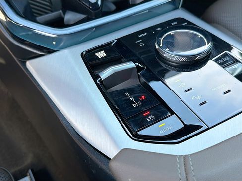 Used 2025 BMW X3 xDrive30i image 27