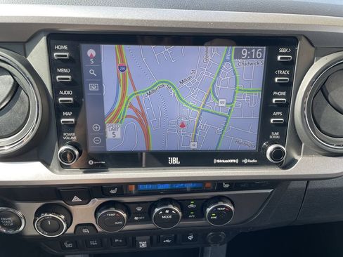 Certified 2023 Toyota Tacoma Limited AWD/4WD image 19