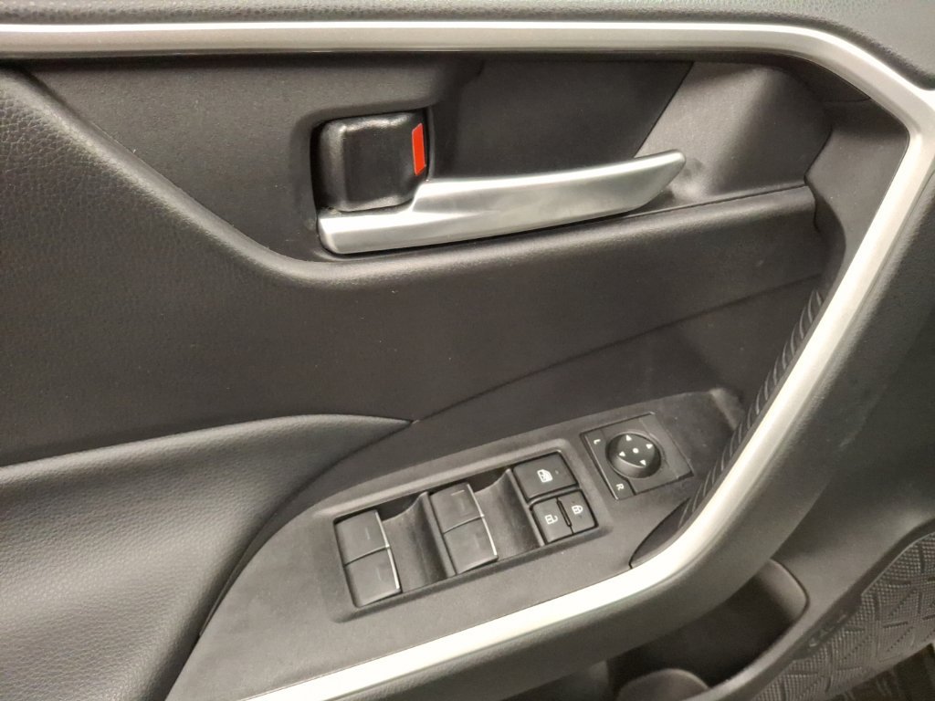 Used 2023 Toyota RAV4 XLE w/ Convenience Package AWD/4WD image 16