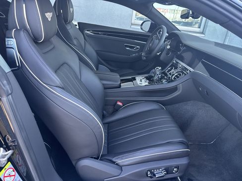 Used 2023 Bentley Continental GT Mulliner image 2