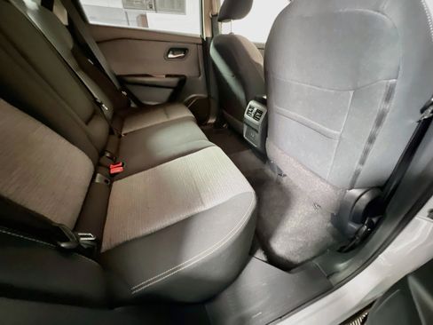 Used 2023 Nissan Rogue SV AWD/4WD image 29