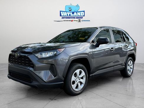 Used 2020 Toyota RAV4 LE FWD image 20