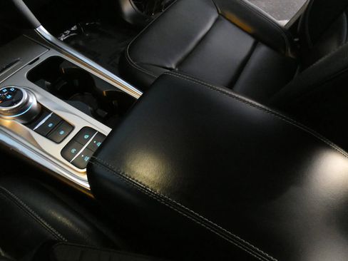 Used 2020 Ford Explorer XLT w/ Equipment Group 202A image 55