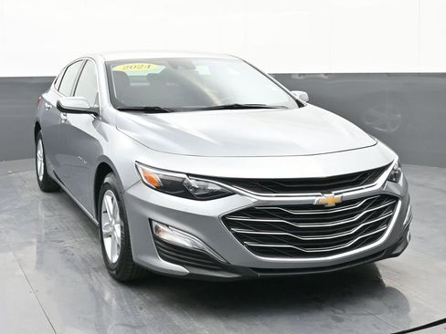 Used 2024 Chevrolet Malibu LS image 8