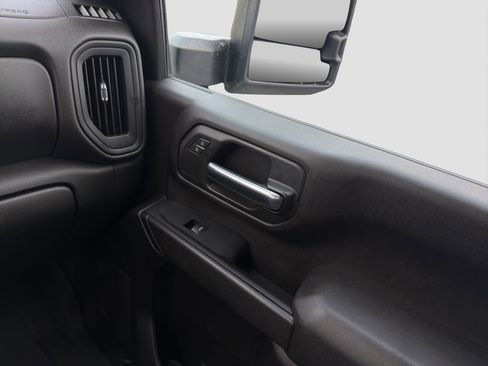 Used 2024 Chevrolet Silverado 2500 Custom w/ Custom Value Package AWD/4WD image 31