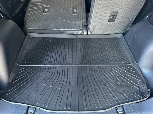 Used 2022 Ford Escape SE w/ SE Sport Appearance Package AWD/4WD image 17