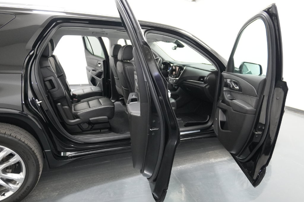 Used 2021 Chevrolet Traverse High Country AWD/4WD image 34