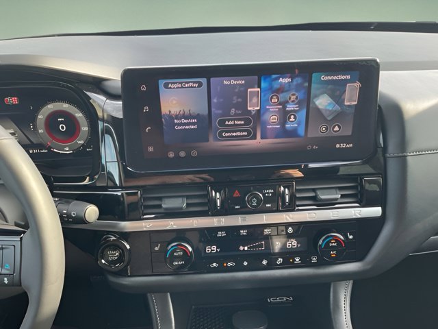 Used 2026 Nissan Pathfinder SL AWD/4WD image 18