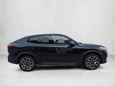 Used 2026 BMW X2 xDrive28i AWD/4WD image 4