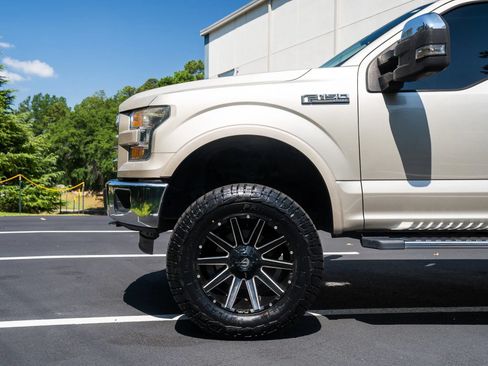 Used 2017 Ford F150 Lariat AWD/4WD image 4