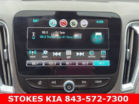 Used 2017 Chevrolet Malibu LT image 15