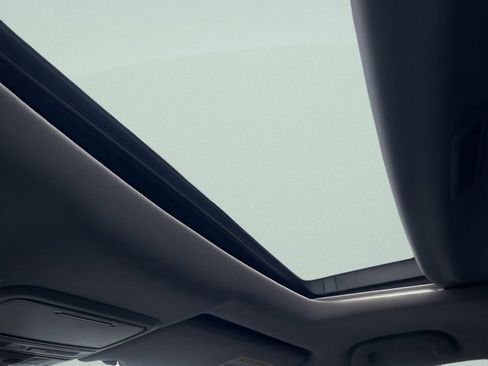 Used 2018 Honda Pilot Touring image 28