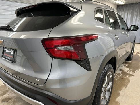 Certified 2024 Chevrolet Trax LT w/ Driver Confidence Package image 24