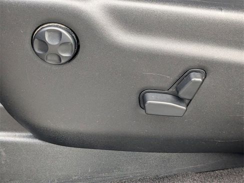 Used 2018 Dodge Durango GT image 13