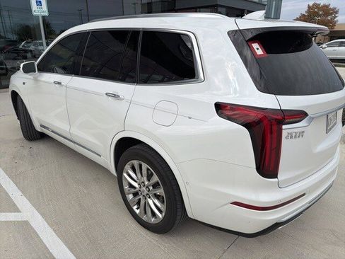 Used 2020 Cadillac XT6 Premium Luxury w/ Platinum Package image 3