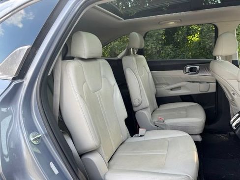 Used 2022 Kia Sorento SX AWD/4WD image 21