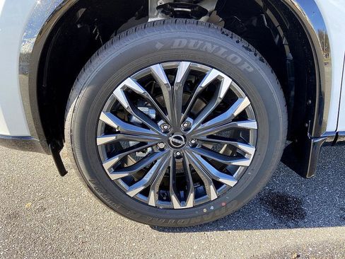 New 2026 Nissan Rogue Platinum image 8