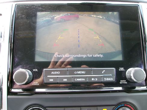 Used 2021 Nissan Titan SV w/ Accessory Utility Package AWD/4WD image 17