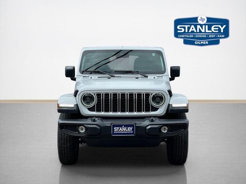 Certified 2025 Jeep Wrangler Unlimited Sahara AWD/4WD image 2