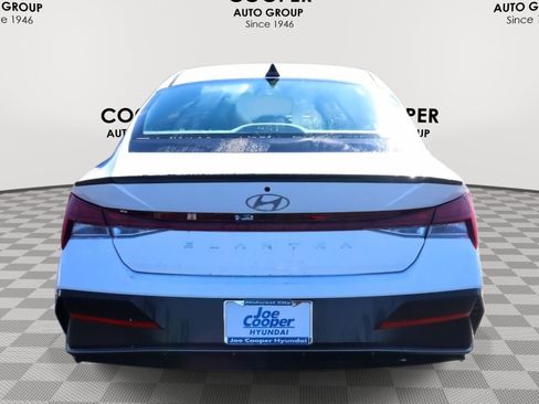 New 2026 Hyundai Elantra SEL Sport image 8