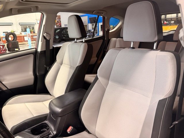 Used 2018 Toyota RAV4 XLE w/ Plus Extra Value Package FWD image 7