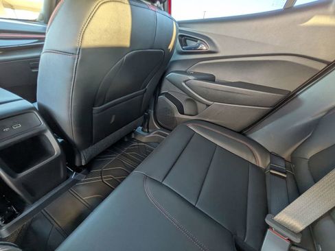 New 2026 Chevrolet Trax RS w/ Sunroof Package image 28