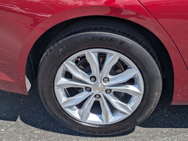 Certified 2025 Chevrolet Malibu LT FWD image 13