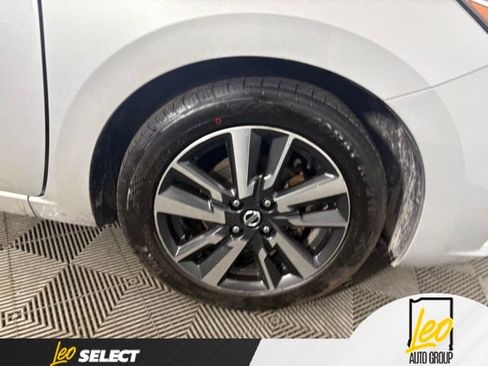 Used 2021 Nissan Versa SV FWD image 23