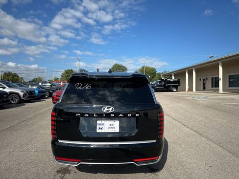 New 2026 Hyundai Palisade Calligraphy FWD image 7