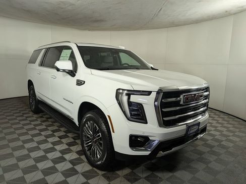 New 2026 GMC Yukon XL Elevation w/ Elevation Premium Package image 5