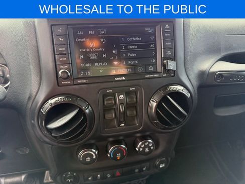 Used 2017 Jeep Wrangler Unlimited Sahara image 18