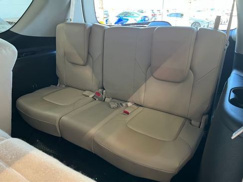 Used 2021 Nissan Armada SV w/ SV Appearance Package RWD image 35