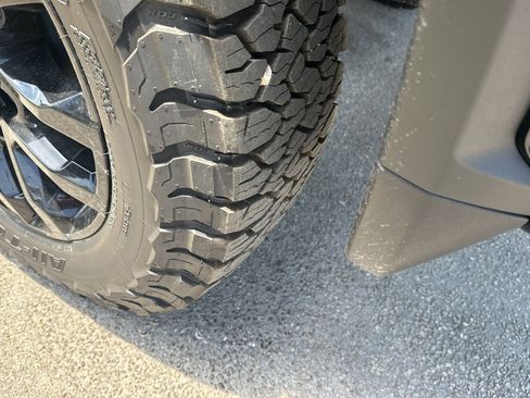 New 2026 Chevrolet Silverado 2500 High Country w/ Midnight Edition AWD/4WD image 12