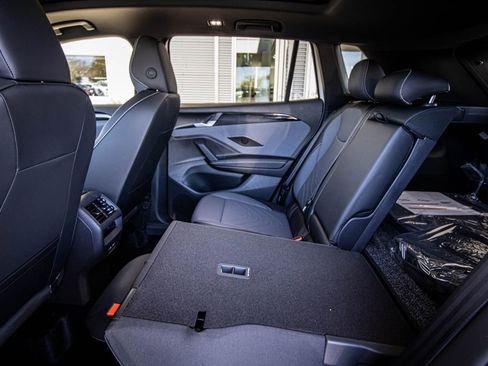 New 2026 Volkswagen Tiguan SE R-Line image 29