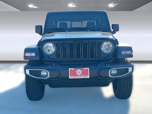 New 2026 Jeep Gladiator Sport image 5