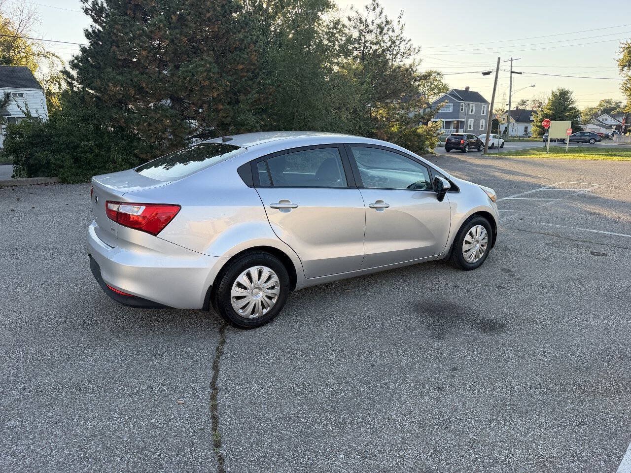 Used 2016 Kia Rio LX FWD image 4