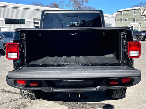 Used 2022 Jeep Gladiator Mojave w/ Cold Weather Group image 31