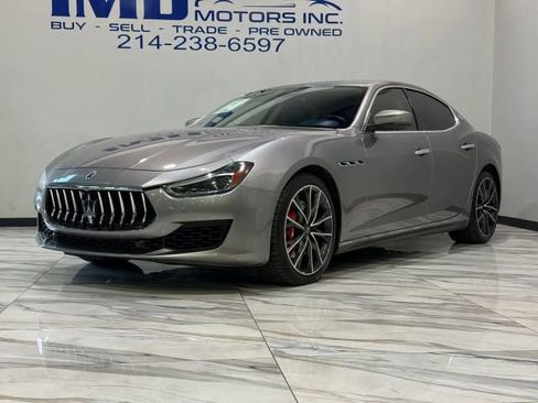 Used 2019 Maserati Ghibli S Q4 AWD/4WD image 2