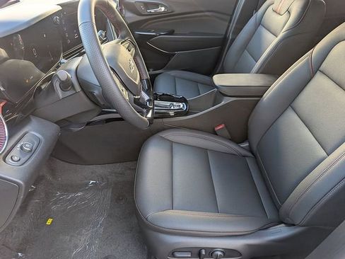 New 2026 Chevrolet Trax RS w/ Sunroof Package image 17