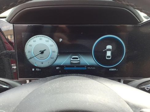 Used 2023 Hyundai Elantra SEL w/ Convenience Package image 12