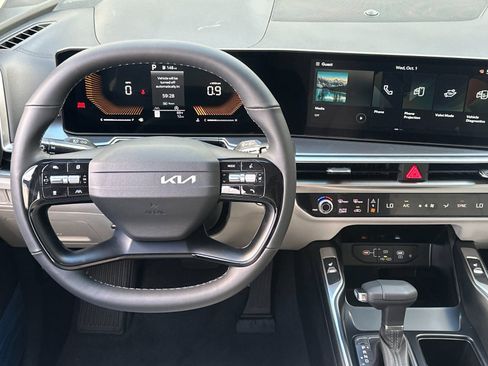 New 2026 Kia Sorento S image 16