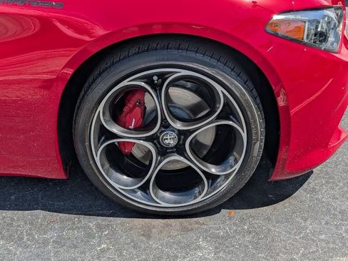 Used 2024 Alfa Romeo Giulia Ti image 9