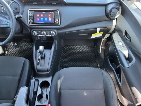 Certified 2025 Nissan Kicks Play S image 14
