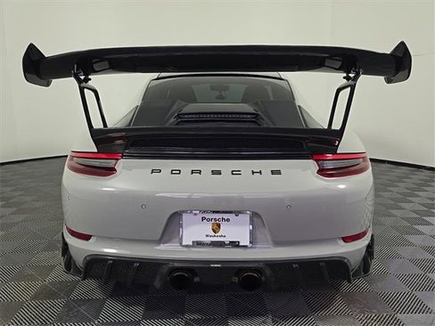 Used 2018 Porsche 911 Carrera GTS image 6