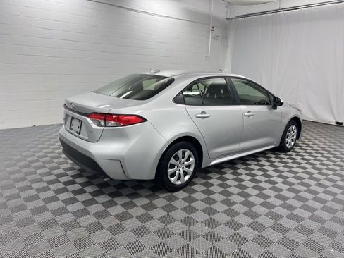 Used 2024 Toyota Corolla LE image 4