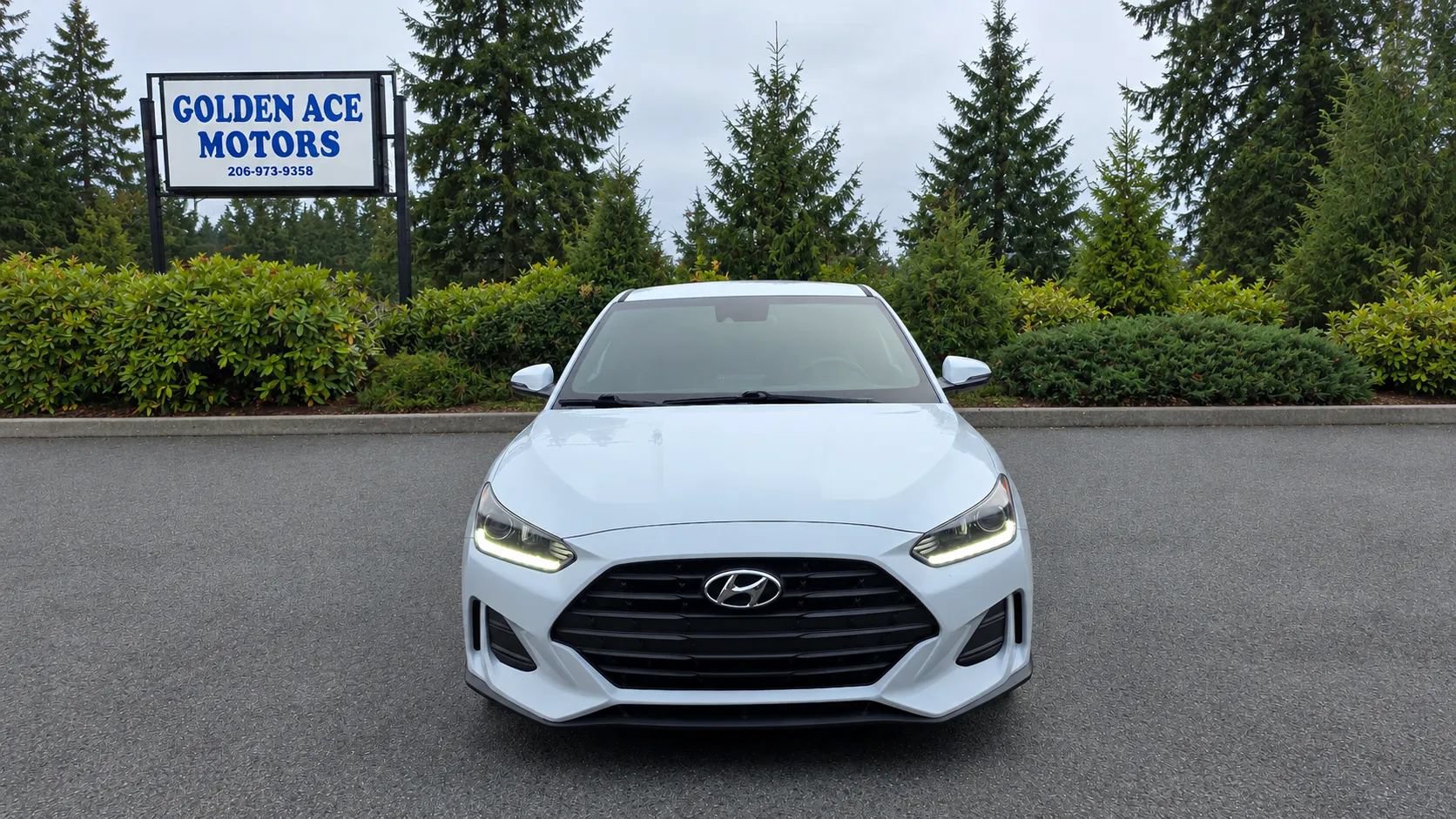 Used 2019 Hyundai Veloster 2.0 FWD image 2